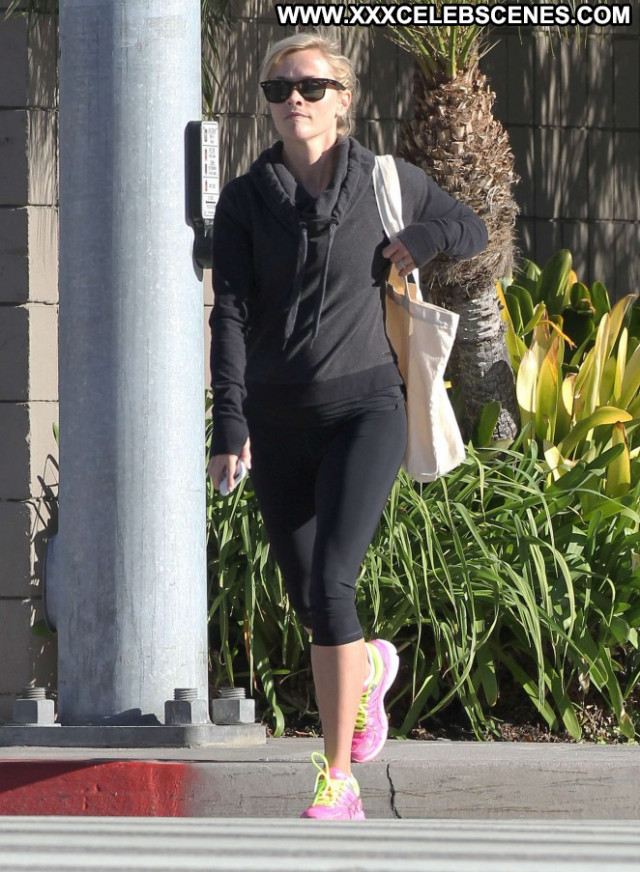 Reese Witherspoon Celebrity Beautiful Babe Paparazzi Posing Hot Cute