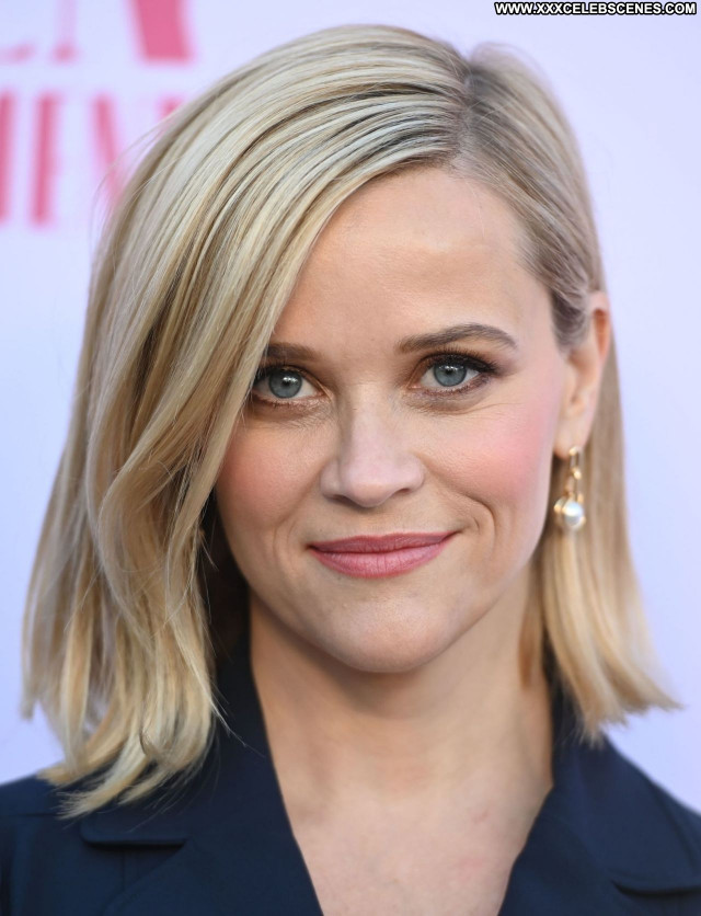 Reese Witherspoon No Source Beautiful Posing Hot Sexy Celebrity Babe