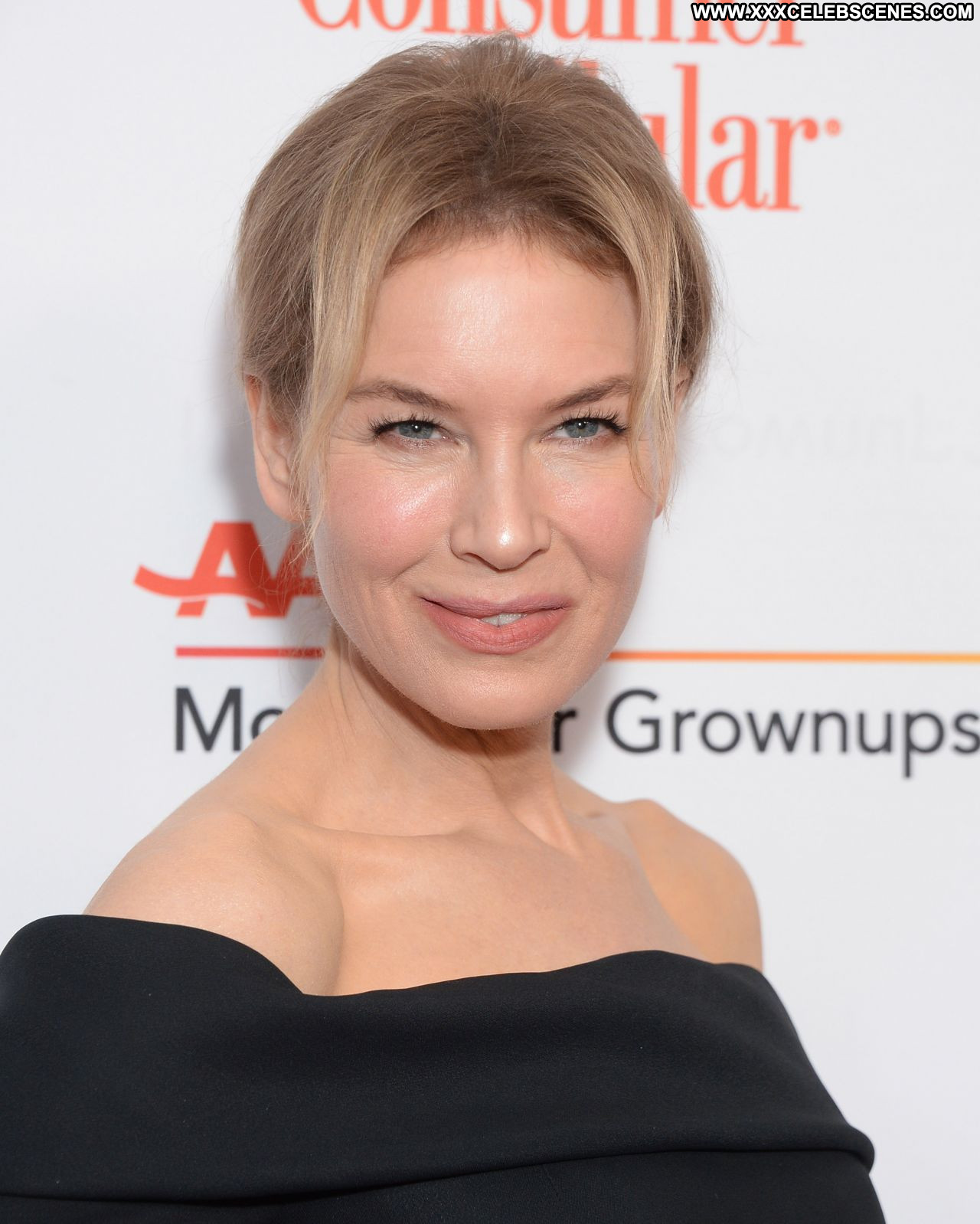 Renee Zellweger No Source Celebrity Beautiful Sexy Babe Posing Hot