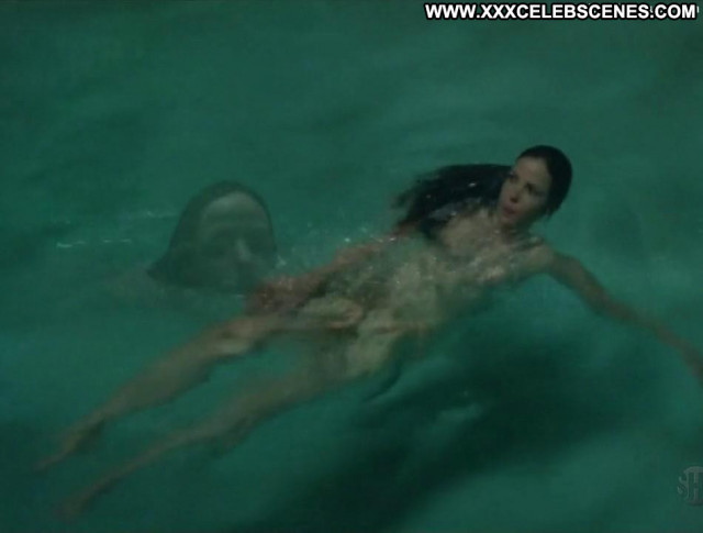 Mary Louise Parker No Source Posing Hot Park Ass Nude Celebrity Pool