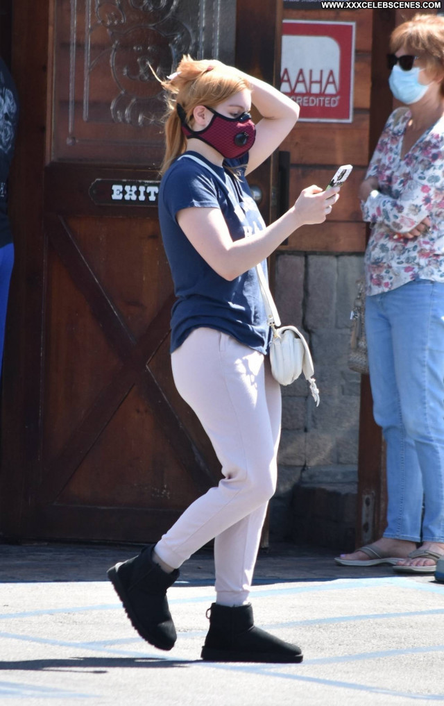 Ariel Winter Studio City Beautiful Posing Hot Babe Celebrity Paparazzi