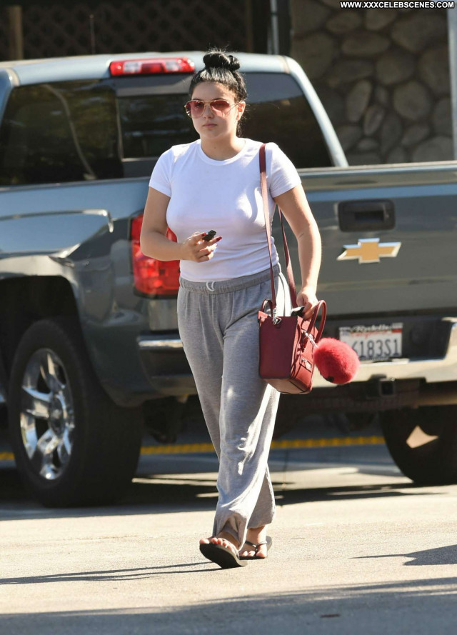 Ariel Winter Los Angeles Winter Paparazzi Babe Celebrity Posing Hot