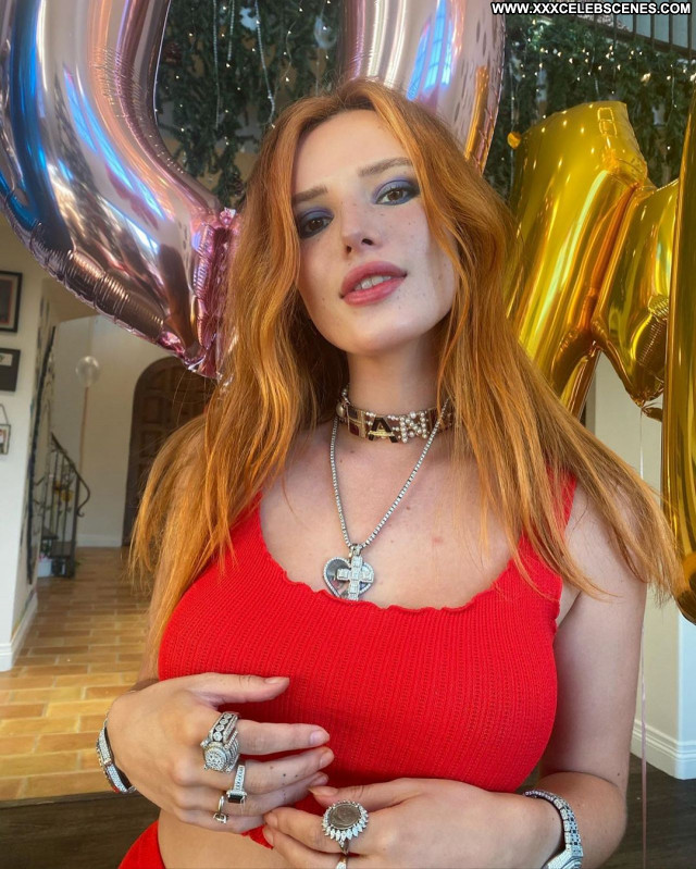 Bella Thorne No Source  Beautiful Sexy Babe Posing Hot Celebrity